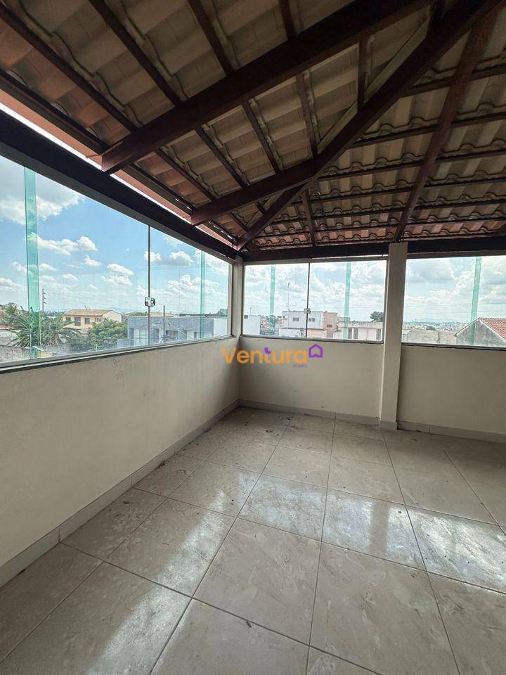 Casa à venda com 5 quartos, 230m² - Foto 19