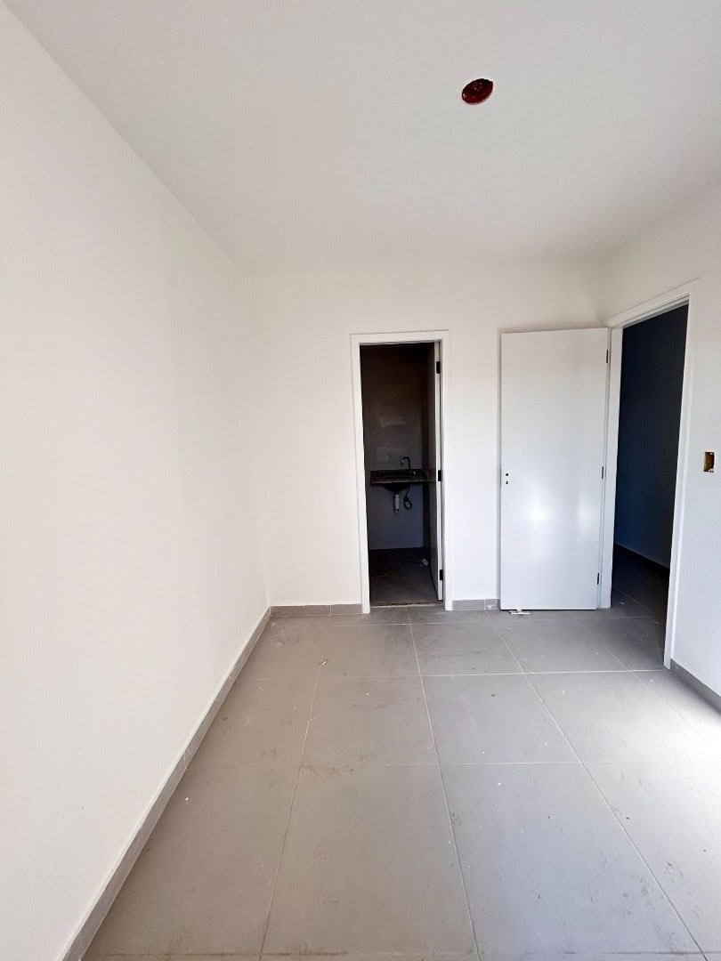 Apartamento à venda com 2 quartos, 41m² - Foto 14