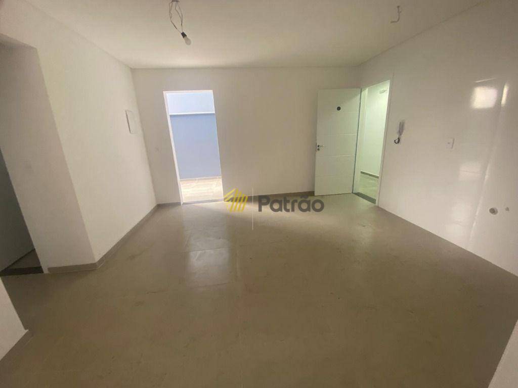 Apartamento à venda com 2 quartos, 69m² - Foto 1