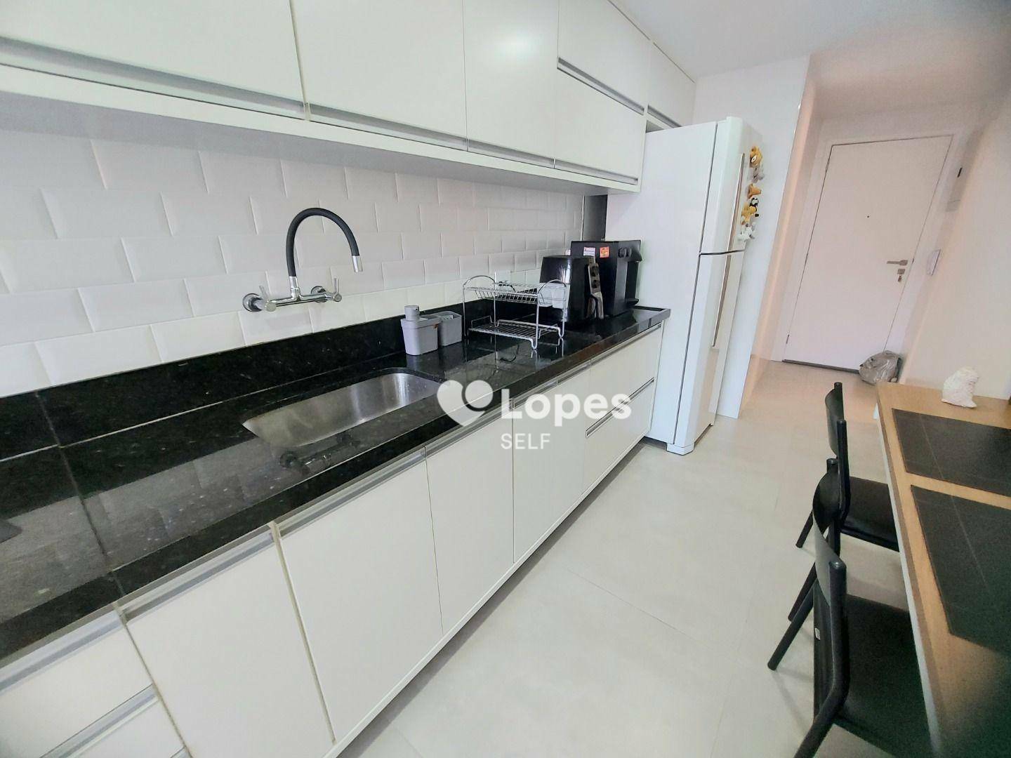 Apartamento à venda com 3 quartos, 110m² - Foto 8