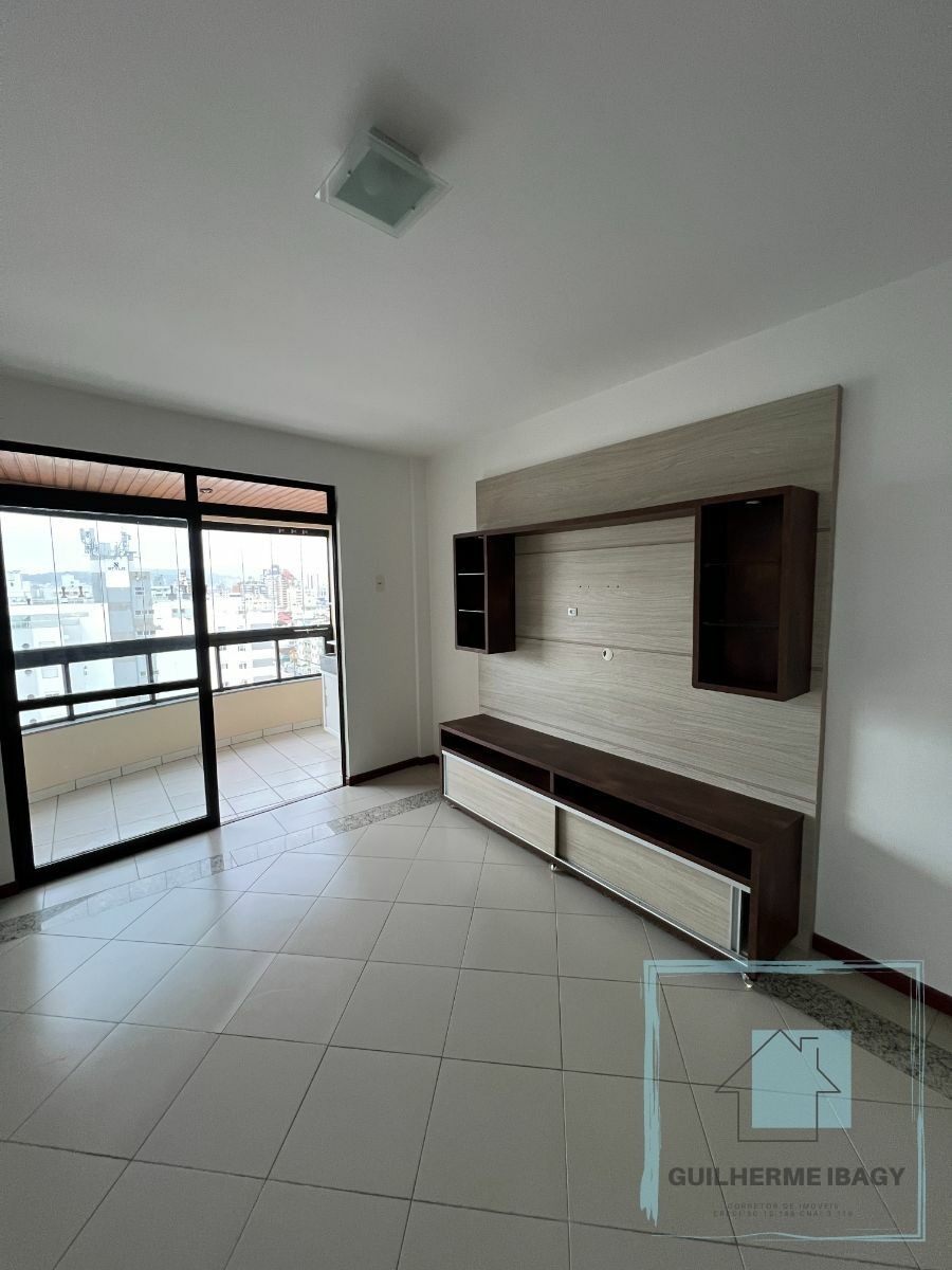 Apartamento à venda com 3 quartos, 116m² - Foto 2