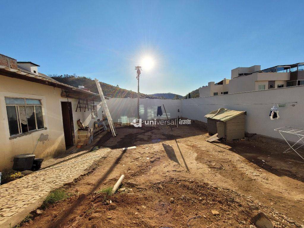 Casa à venda com 3 quartos, 272m² - Foto 20