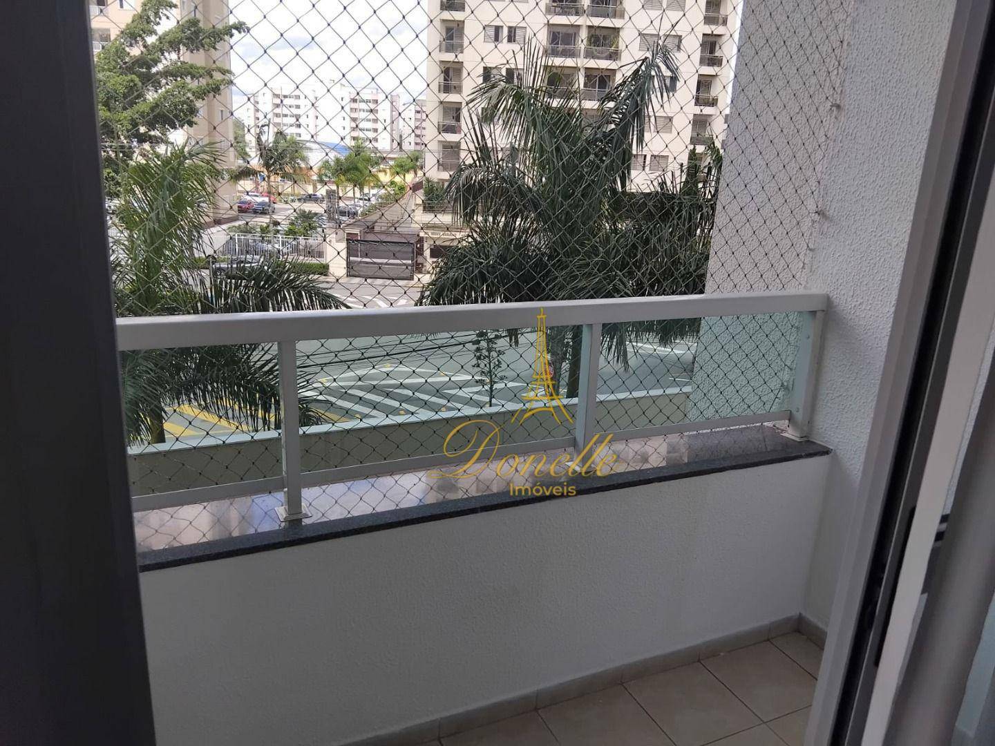 Apartamento para alugar com 3 quartos, 85m² - Foto 12