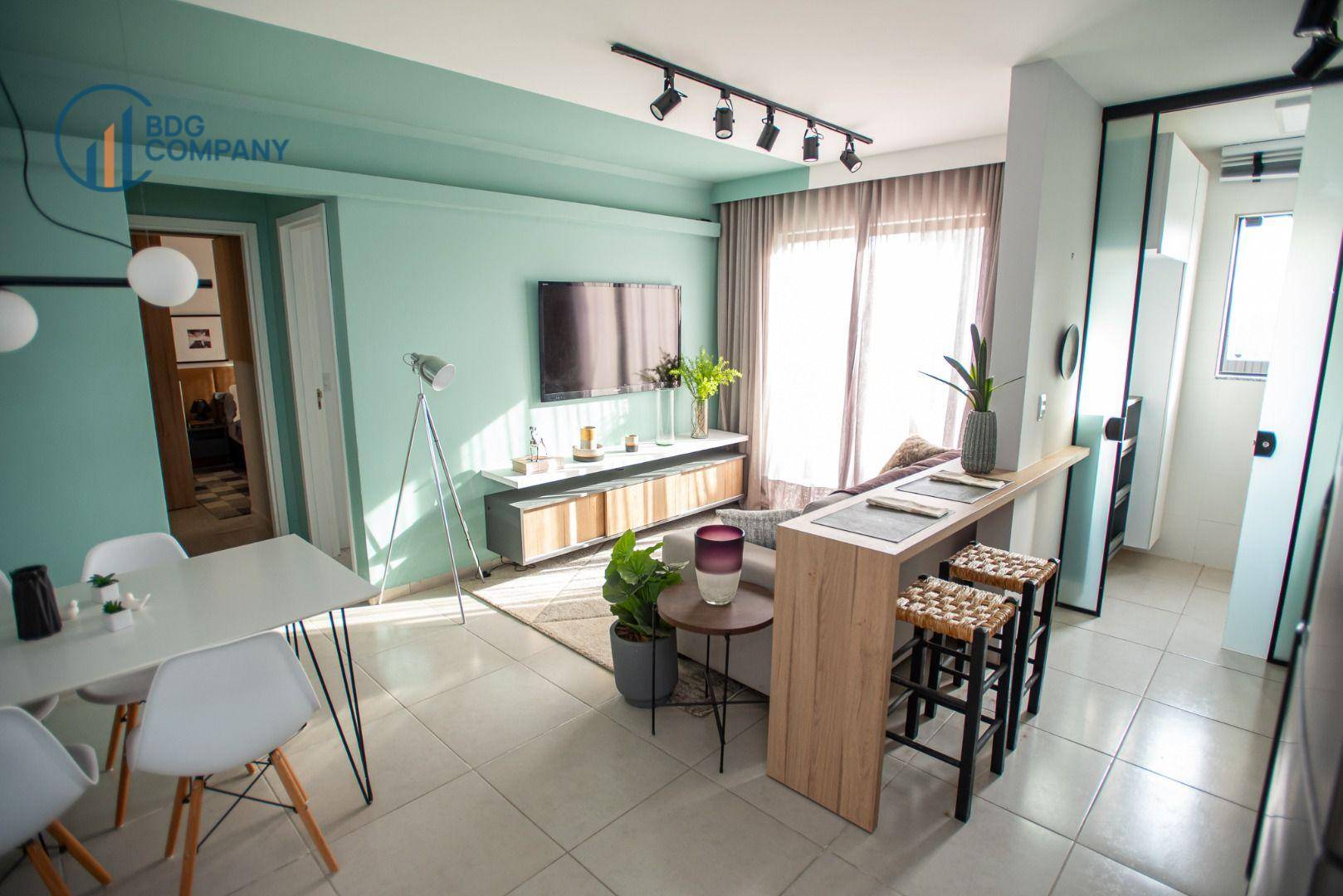 Apartamento à venda com 2 quartos, 47m² - Foto 2