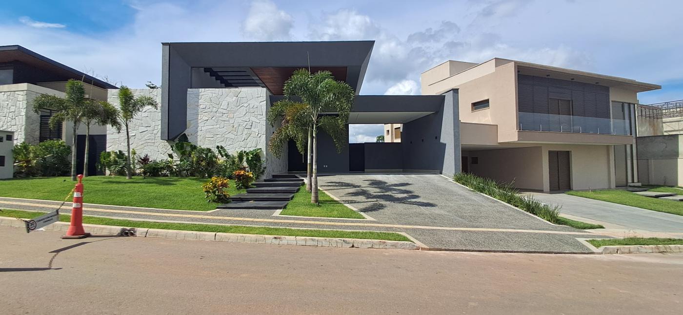 Casa de Condomínio à venda com 3 quartos, 567m² - Foto 1