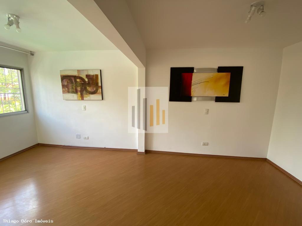 Apartamento à venda com 3 quartos, 68m² - Foto 2