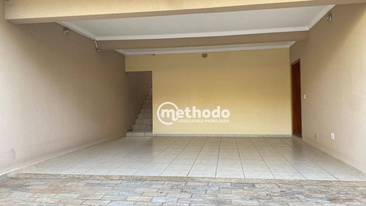 Casa à venda com 3 quartos, 230m² - Foto 4