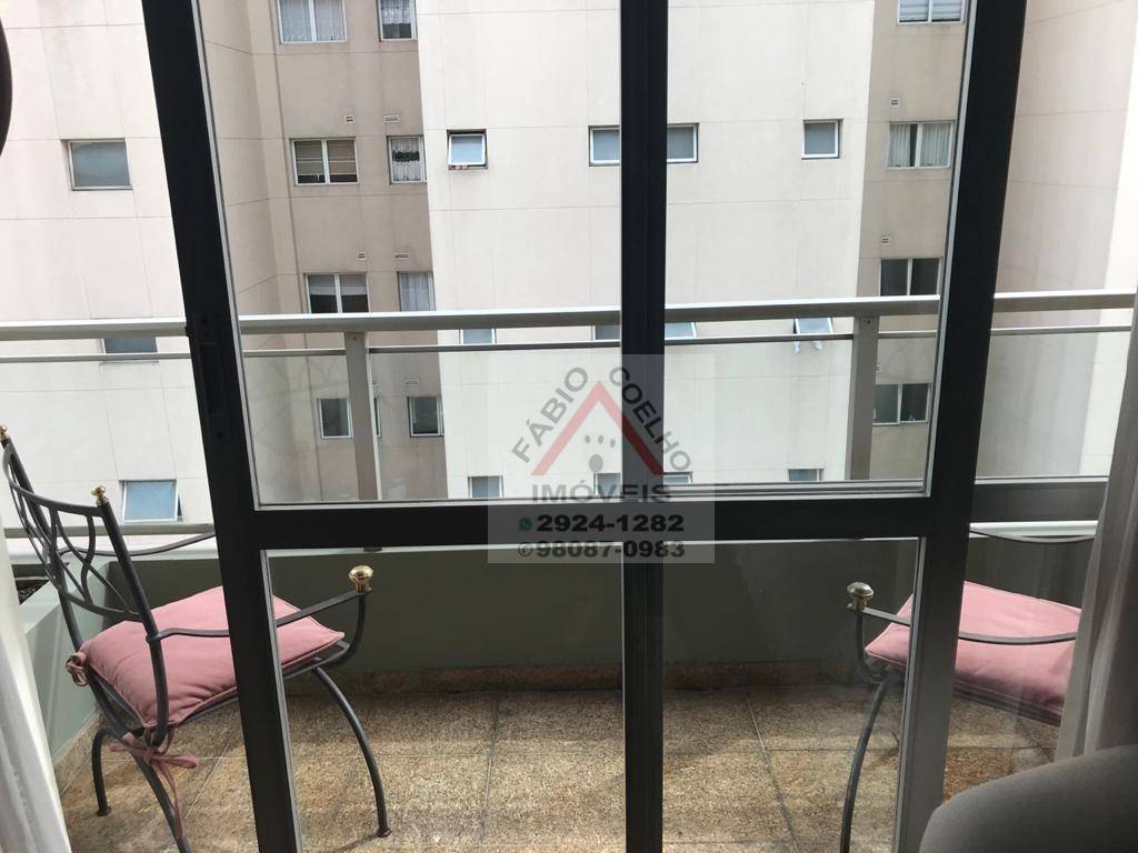 Apartamento à venda com 3 quartos, 105m² - Foto 4