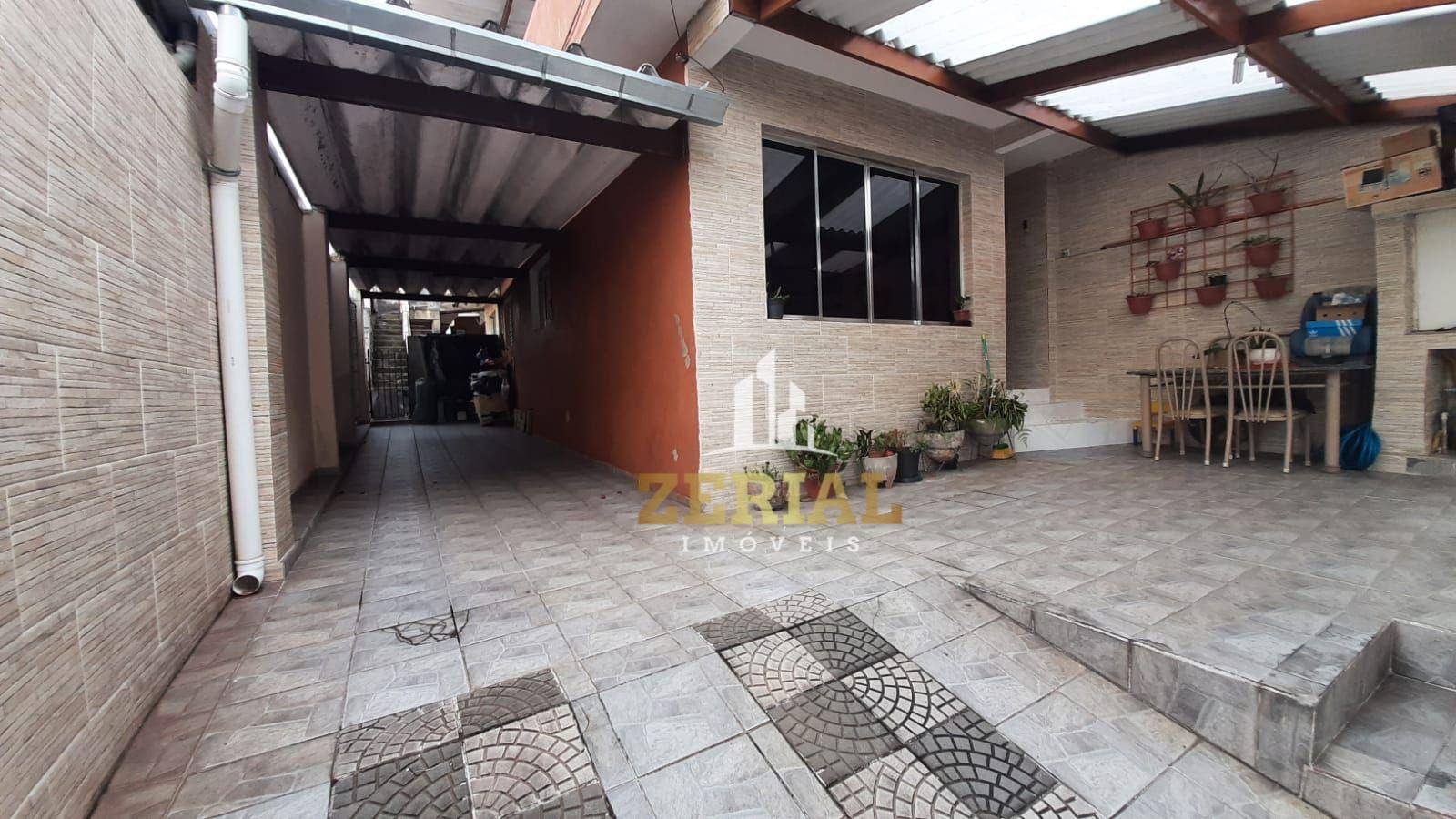 Casa à venda com 6 quartos, 254m² - Foto 1