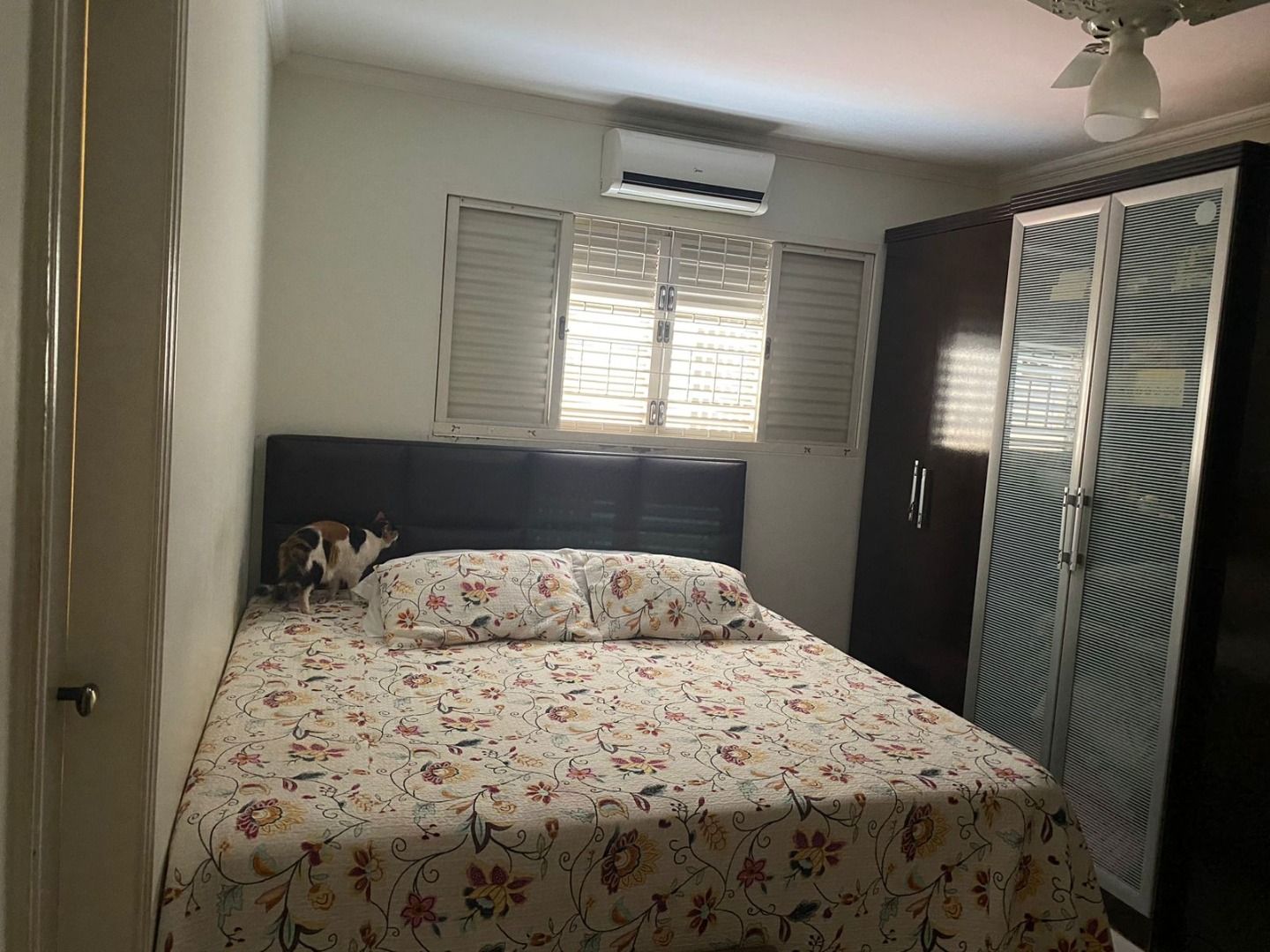 Casa à venda com 3 quartos, 250m² - Foto 10