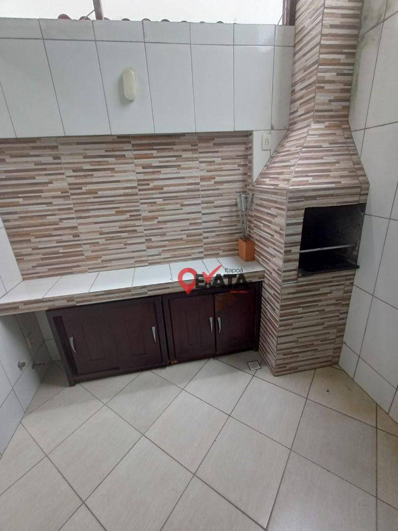 Sobrado à venda com 9 quartos, 300m² - Foto 32