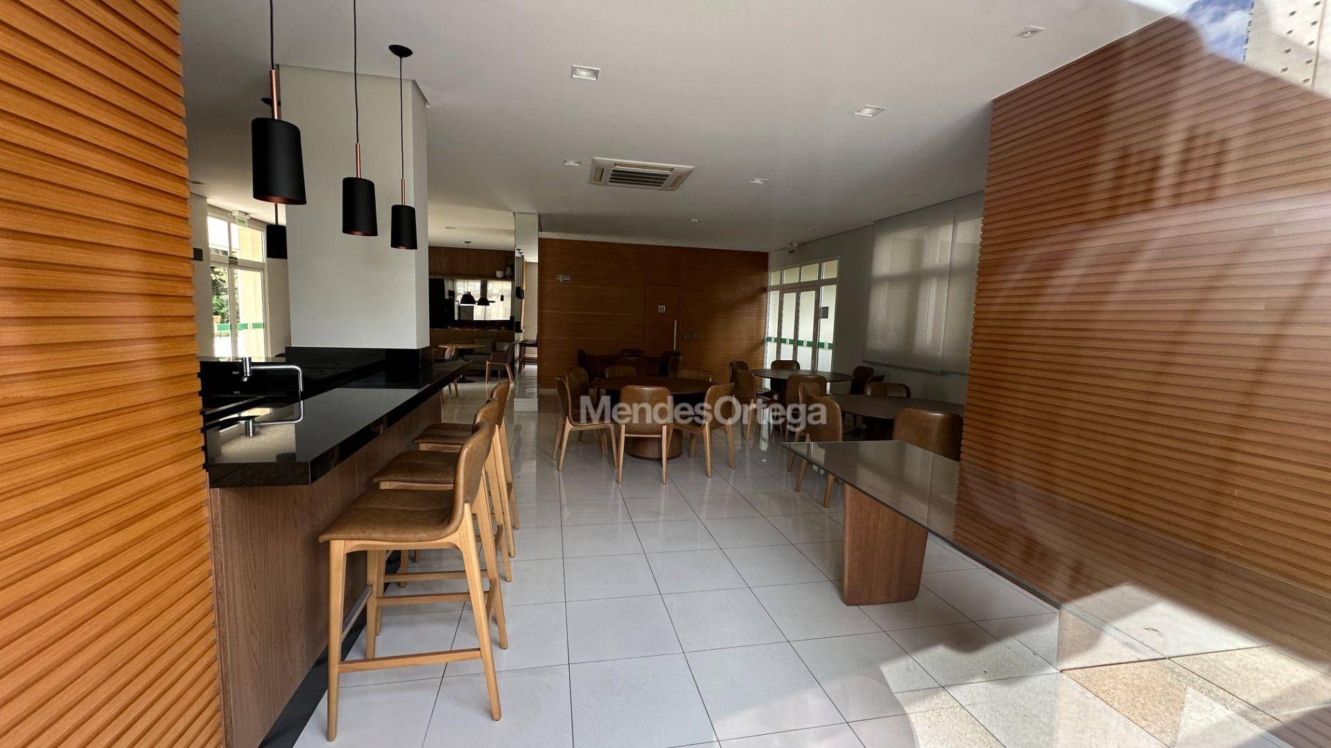 Apartamento para alugar com 3 quartos, 247m² - Foto 35