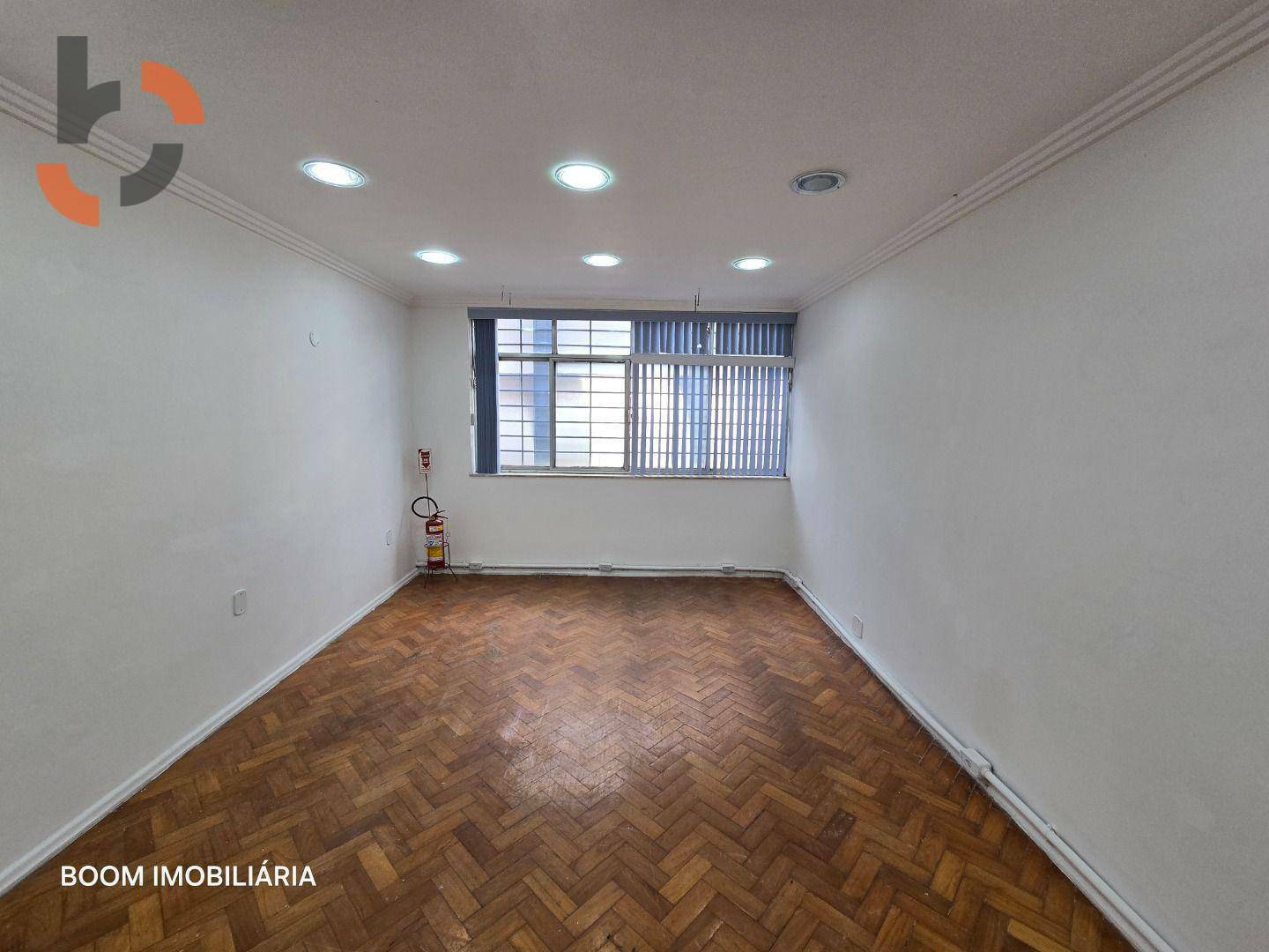 Apartamento para alugar com 3 quartos, 95m² - Foto 3