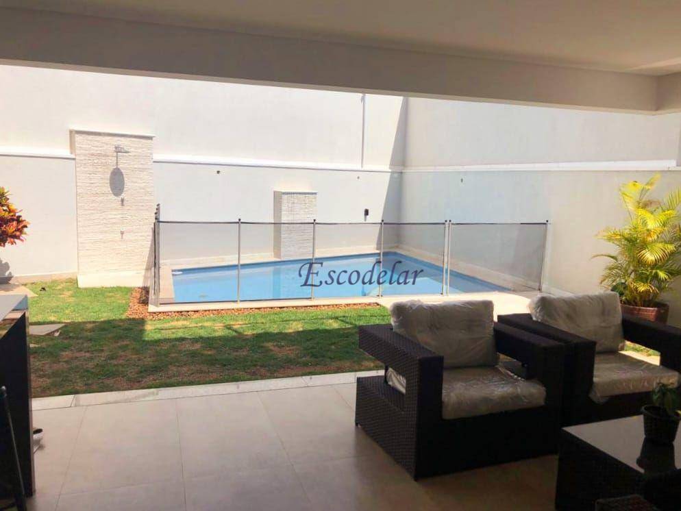 Sobrado à venda com 3 quartos, 264m² - Foto 1