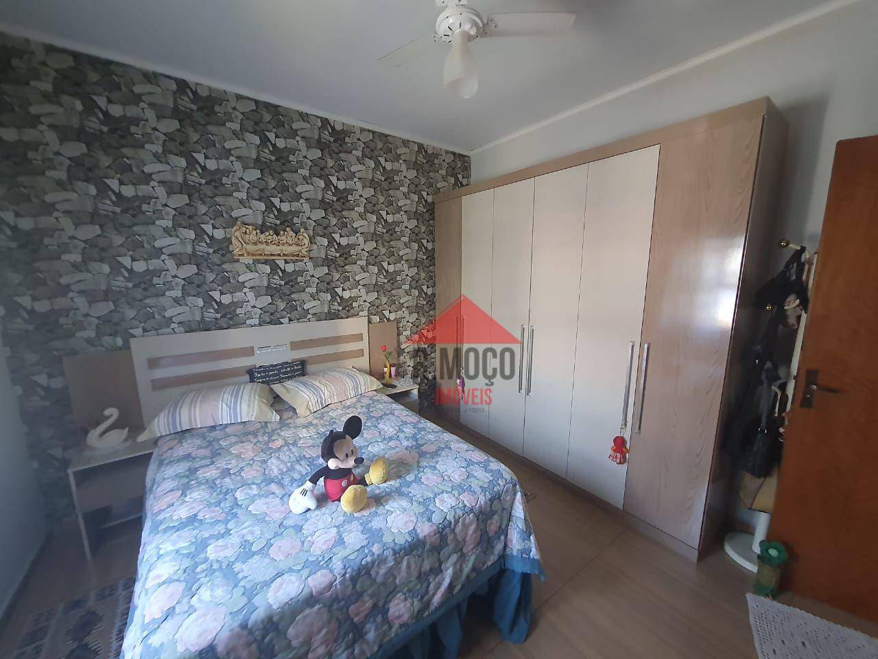 Casa à venda com 3 quartos, 77m² - Foto 25