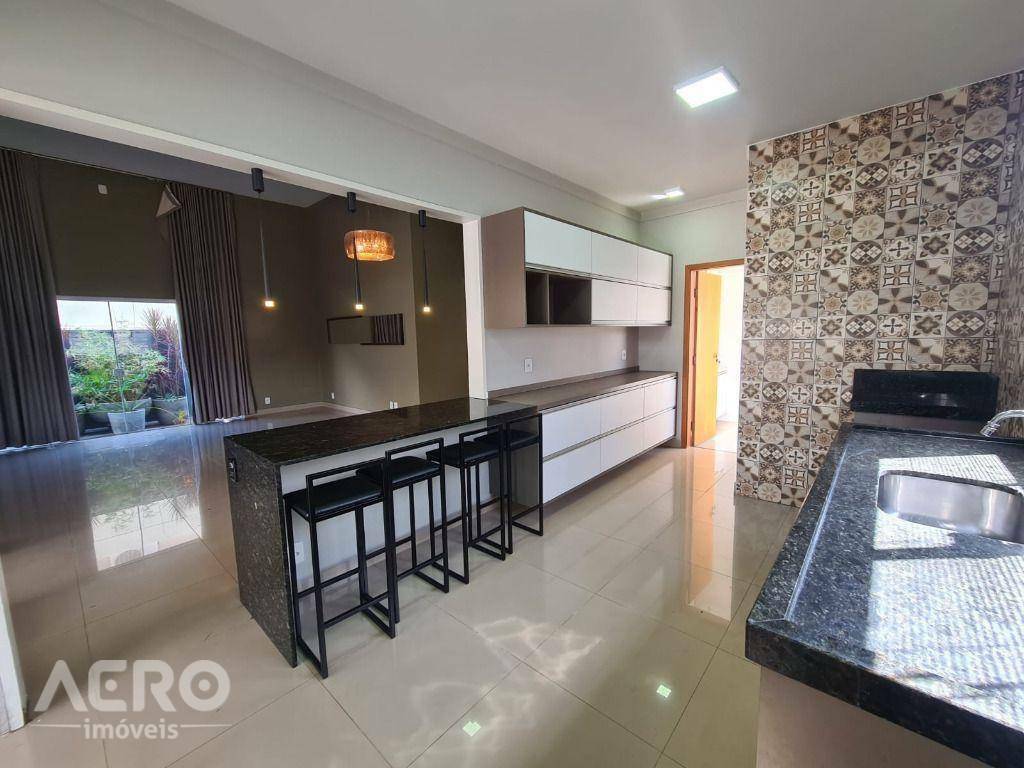 Casa de Condomínio à venda e aluguel com 3 quartos, 210m² - Foto 22