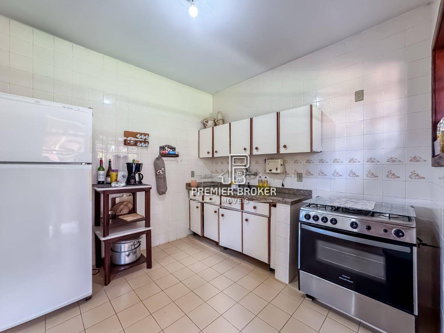 Casa de Condomínio à venda com 4 quartos, 312m² - Foto 17
