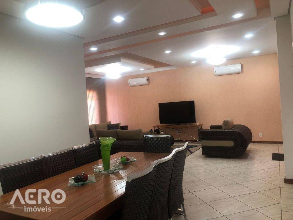 Casa à venda com 3 quartos, 251m² - Foto 6
