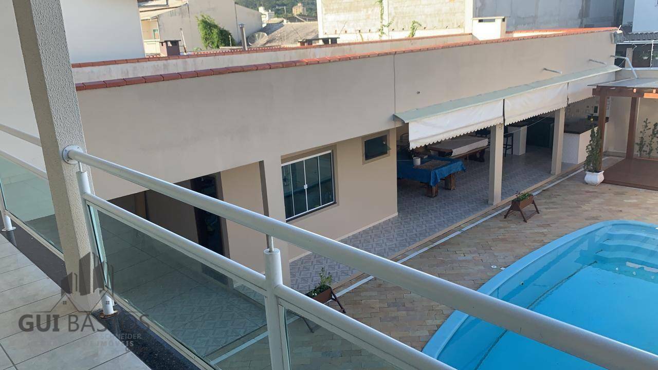 Casa à venda com 4 quartos, 350m² - Foto 14