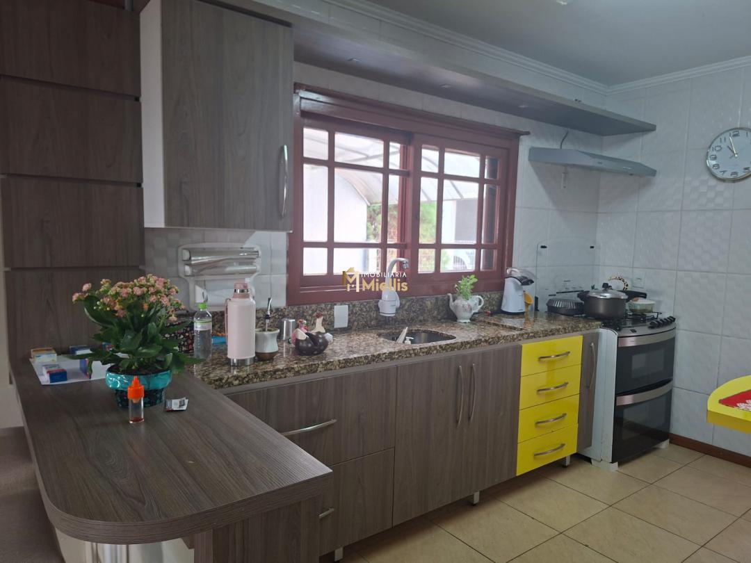 Casa à venda com 4 quartos, 210m² - Foto 14