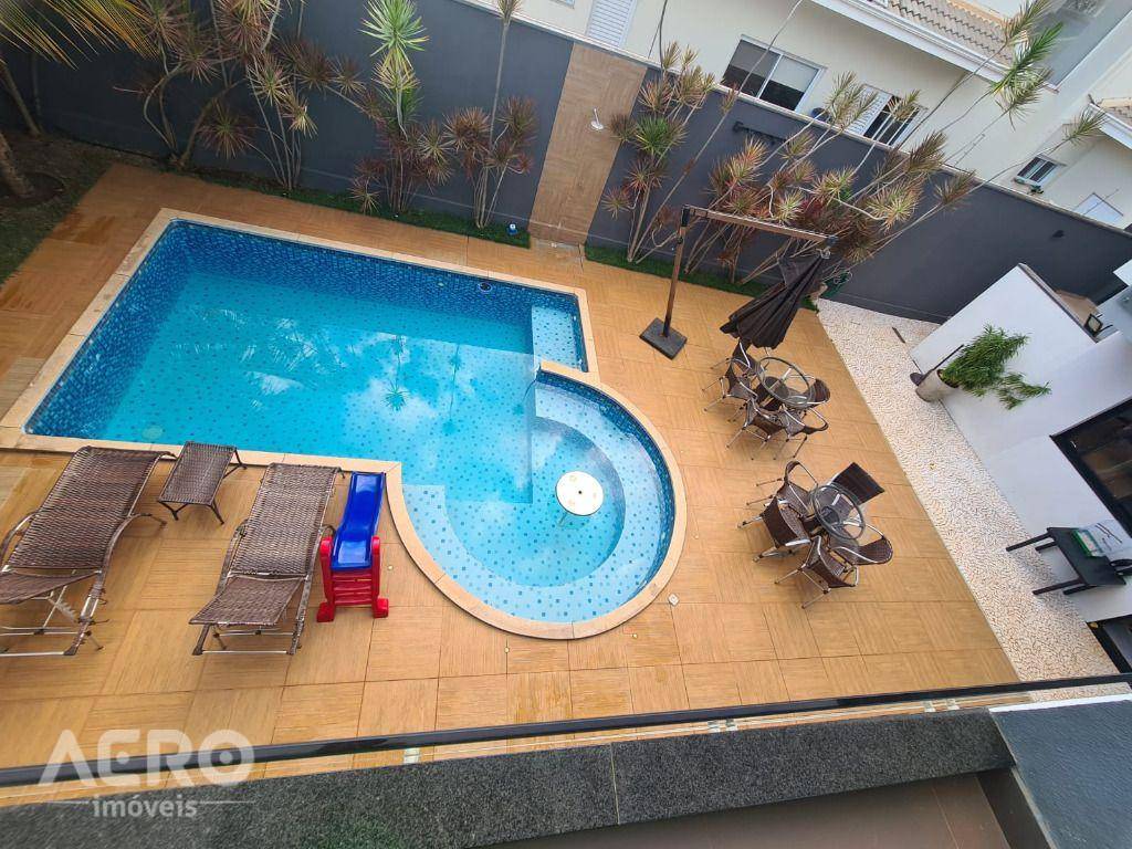 Casa de Condomínio à venda com 3 quartos, 260m² - Foto 25