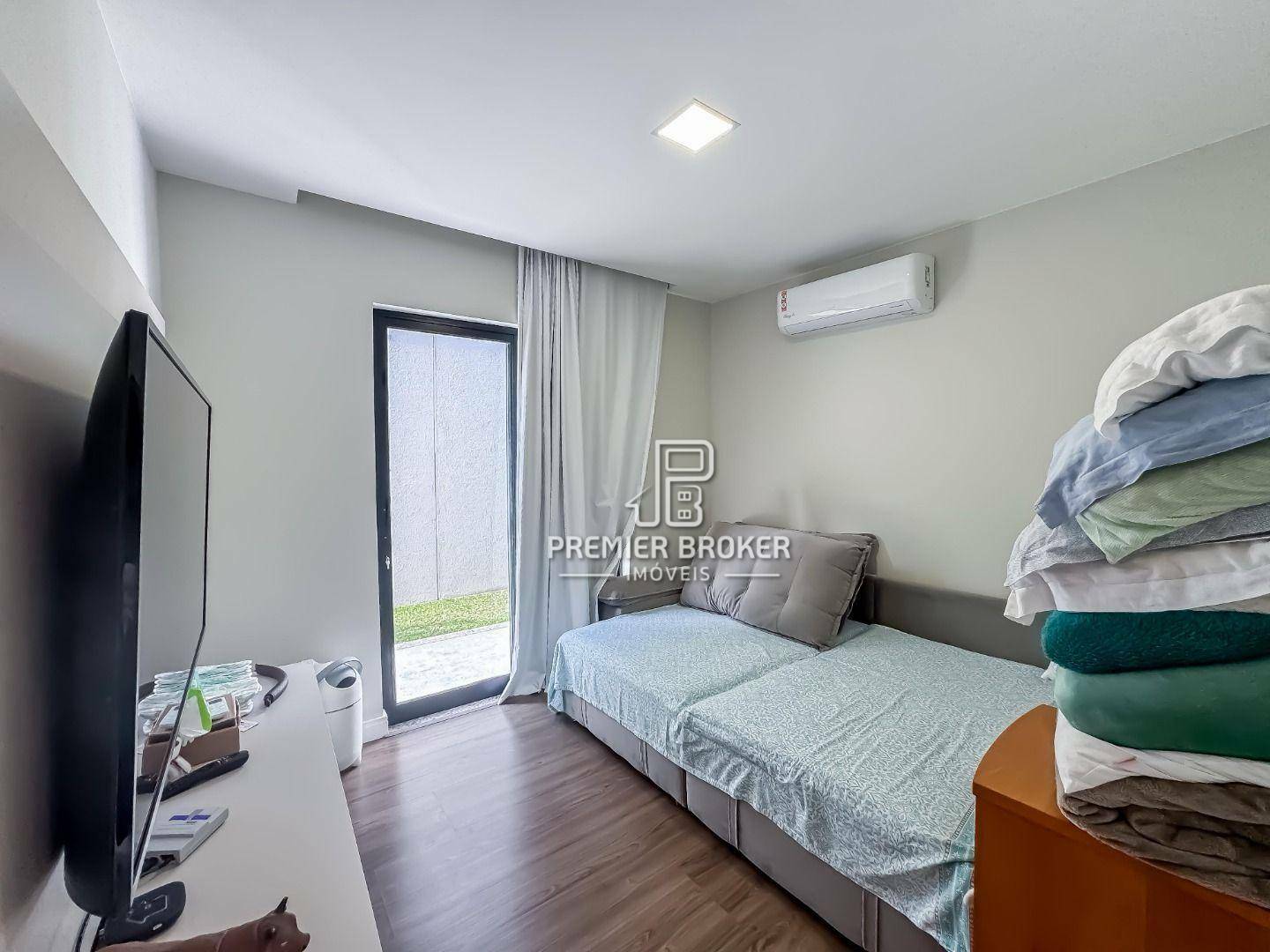 Casa de Condomínio à venda com 4 quartos, 204m² - Foto 7