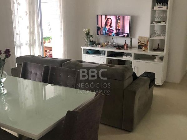 Apartamento à venda com 4 quartos, 136m² - Foto 2