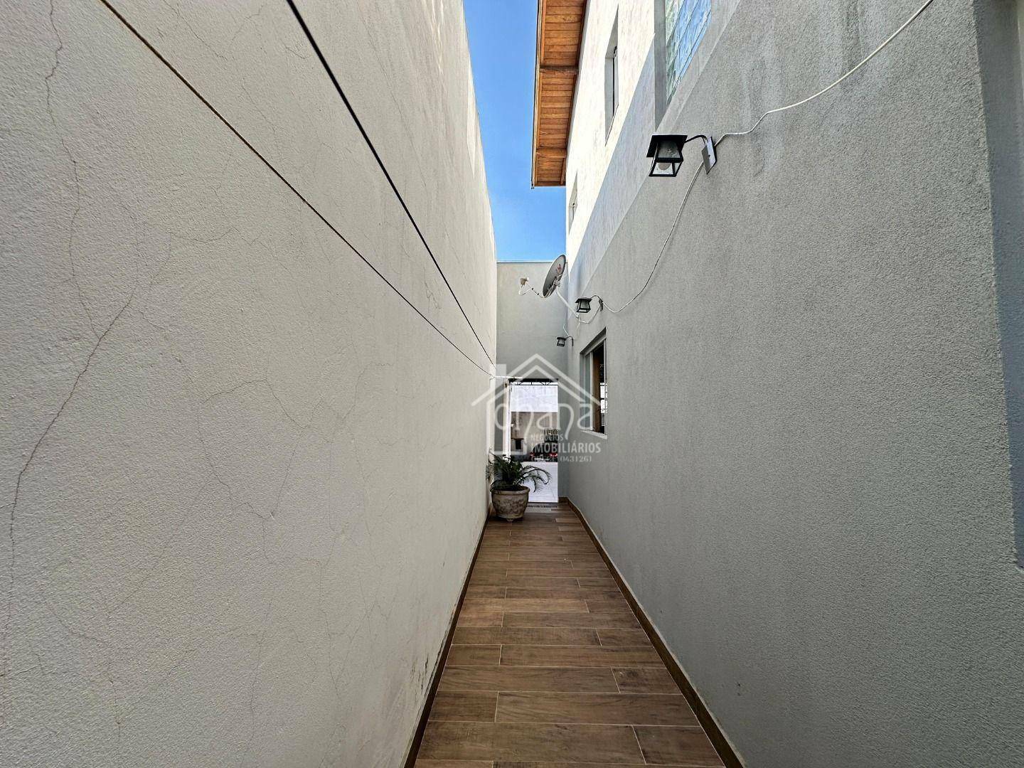 Casa à venda com 4 quartos, 246m² - Foto 31