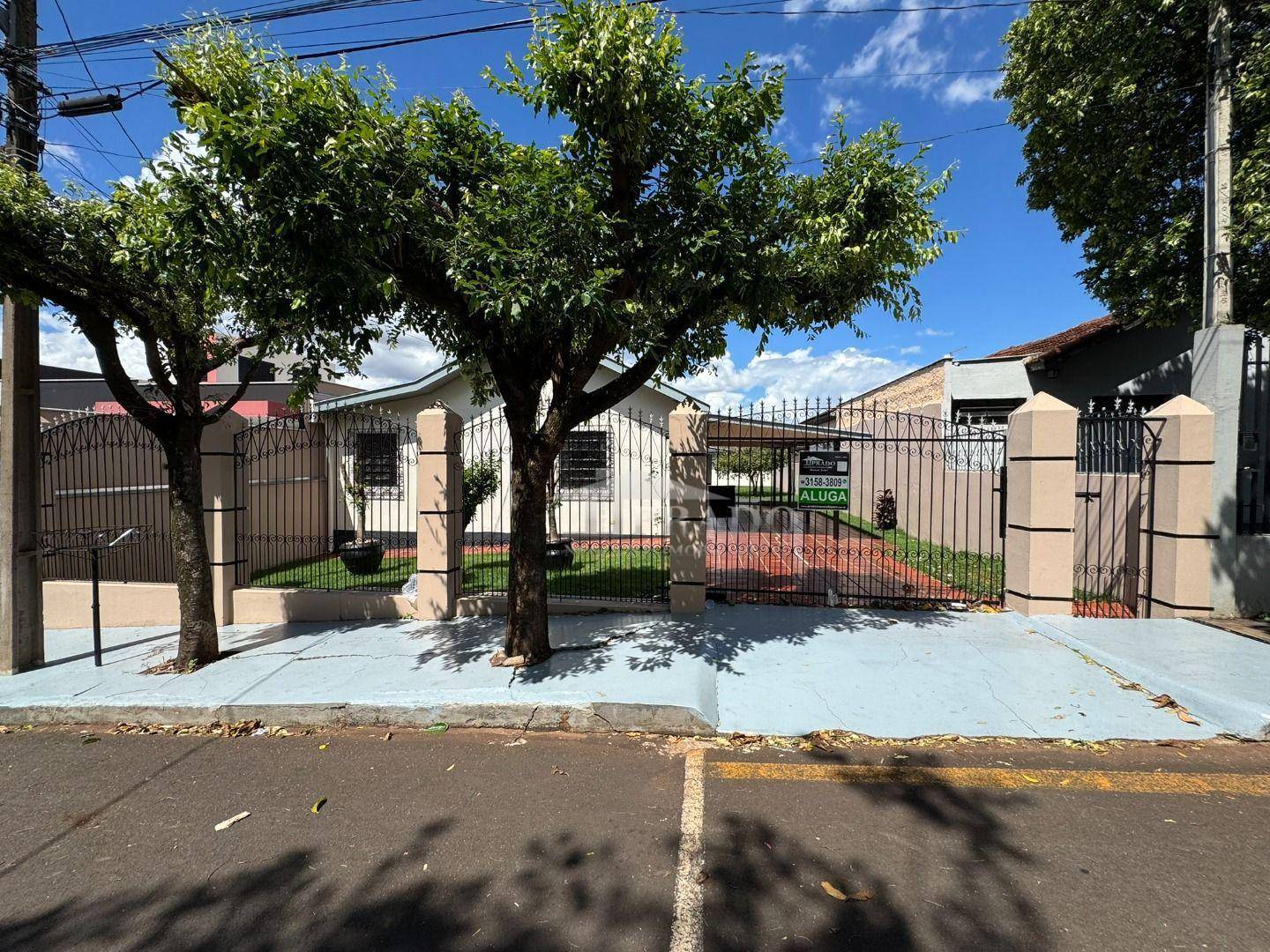 Casa, 2 quartos, 165 m² - Foto 1