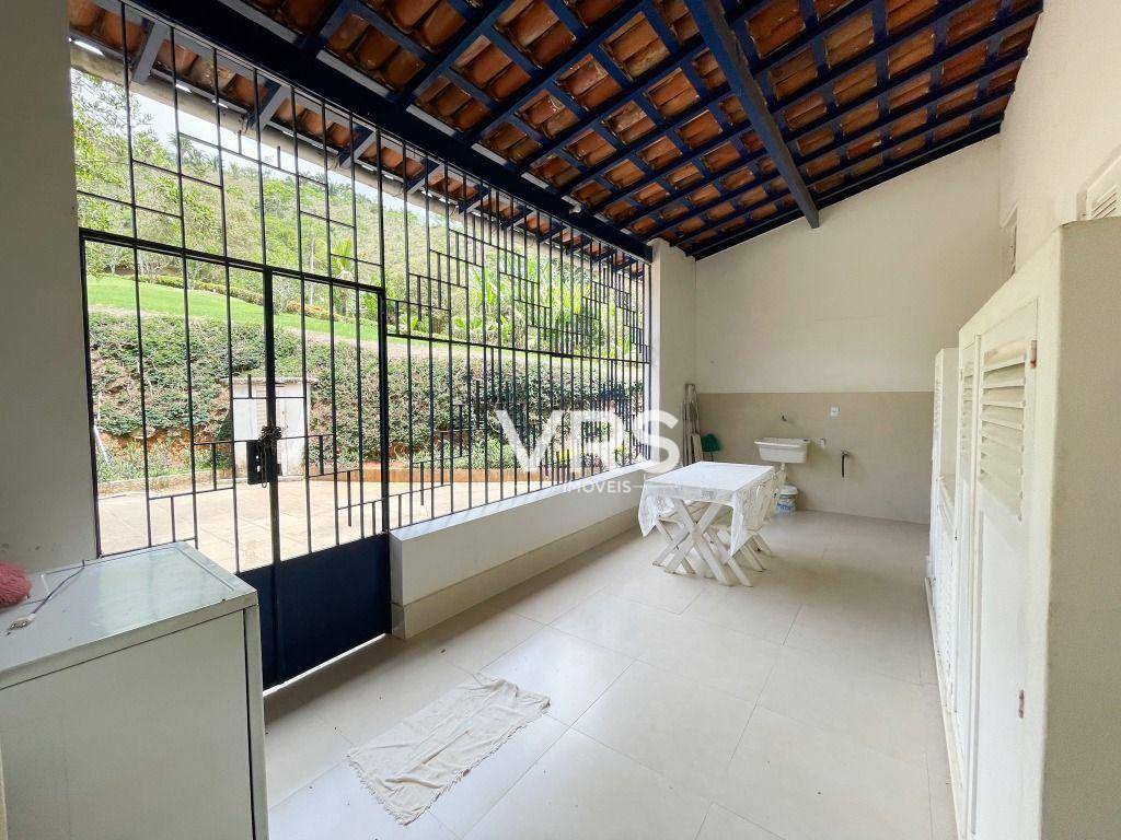 Casa à venda com 4 quartos, 350m² - Foto 15