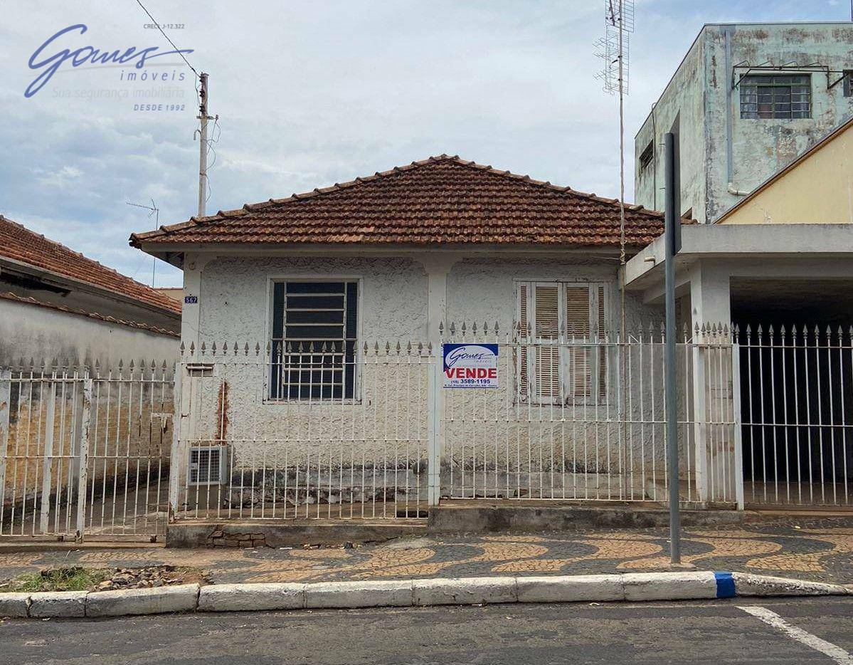 Casa à venda com 2 quartos, 107m² - Foto 1