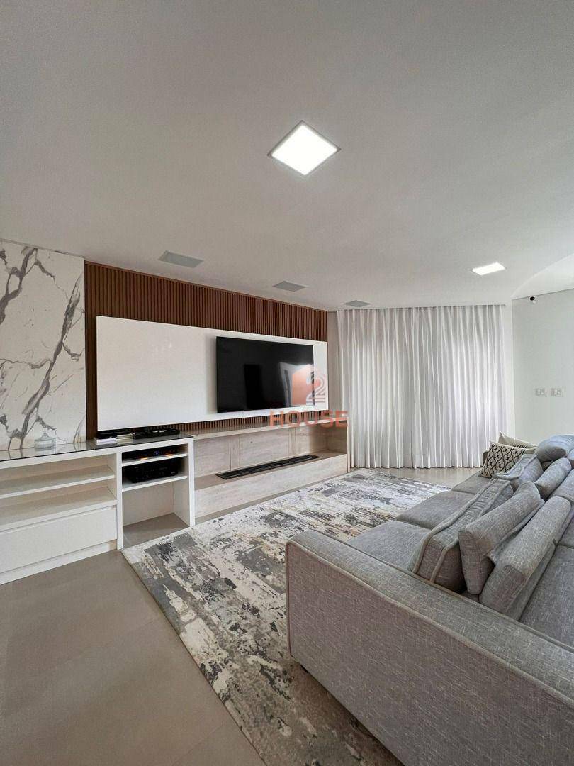 Casa à venda com 3 quartos, 550m² - Foto 36