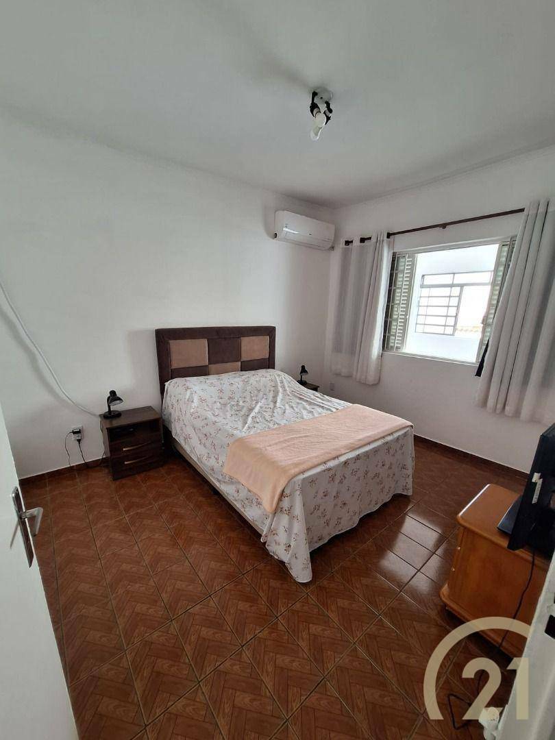 Casa à venda com 3 quartos, 304m² - Foto 32