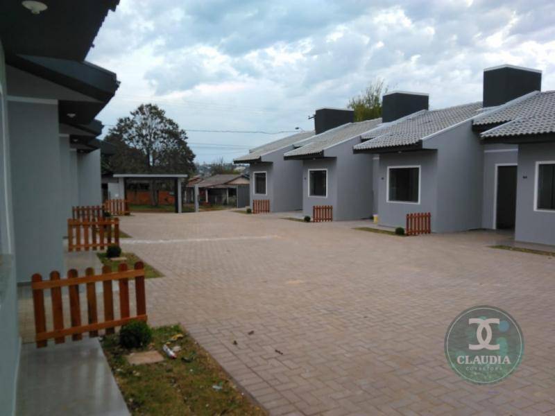 Casa à venda com 2 quartos, 46m² - Foto 12