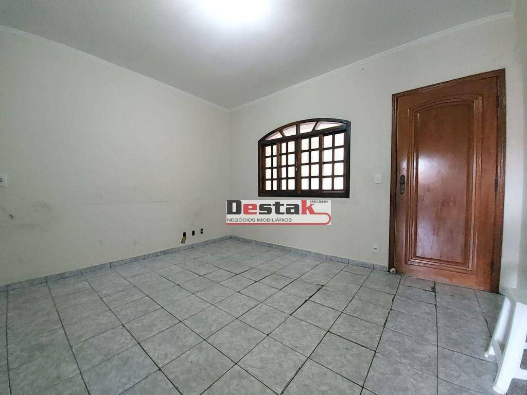 Sobrado para alugar com 2 quartos, 130m² - Foto 4