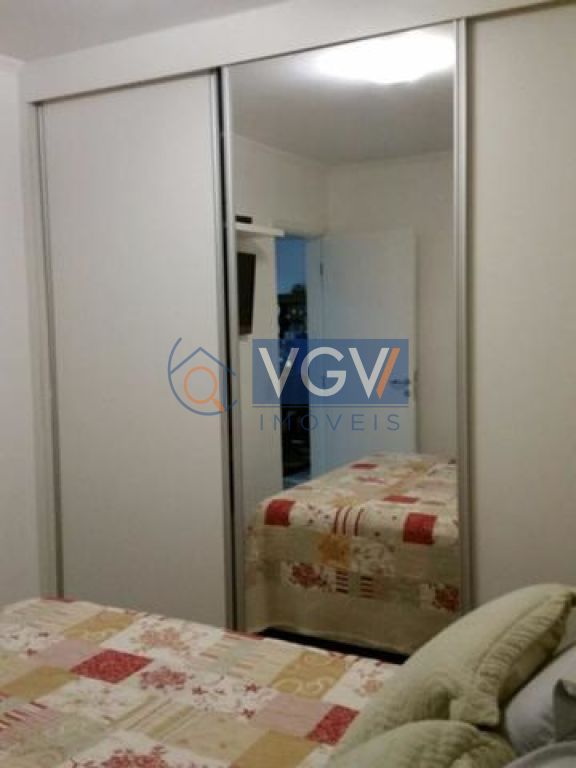 Apartamento à venda com 2 quartos, 68m² - Foto 2