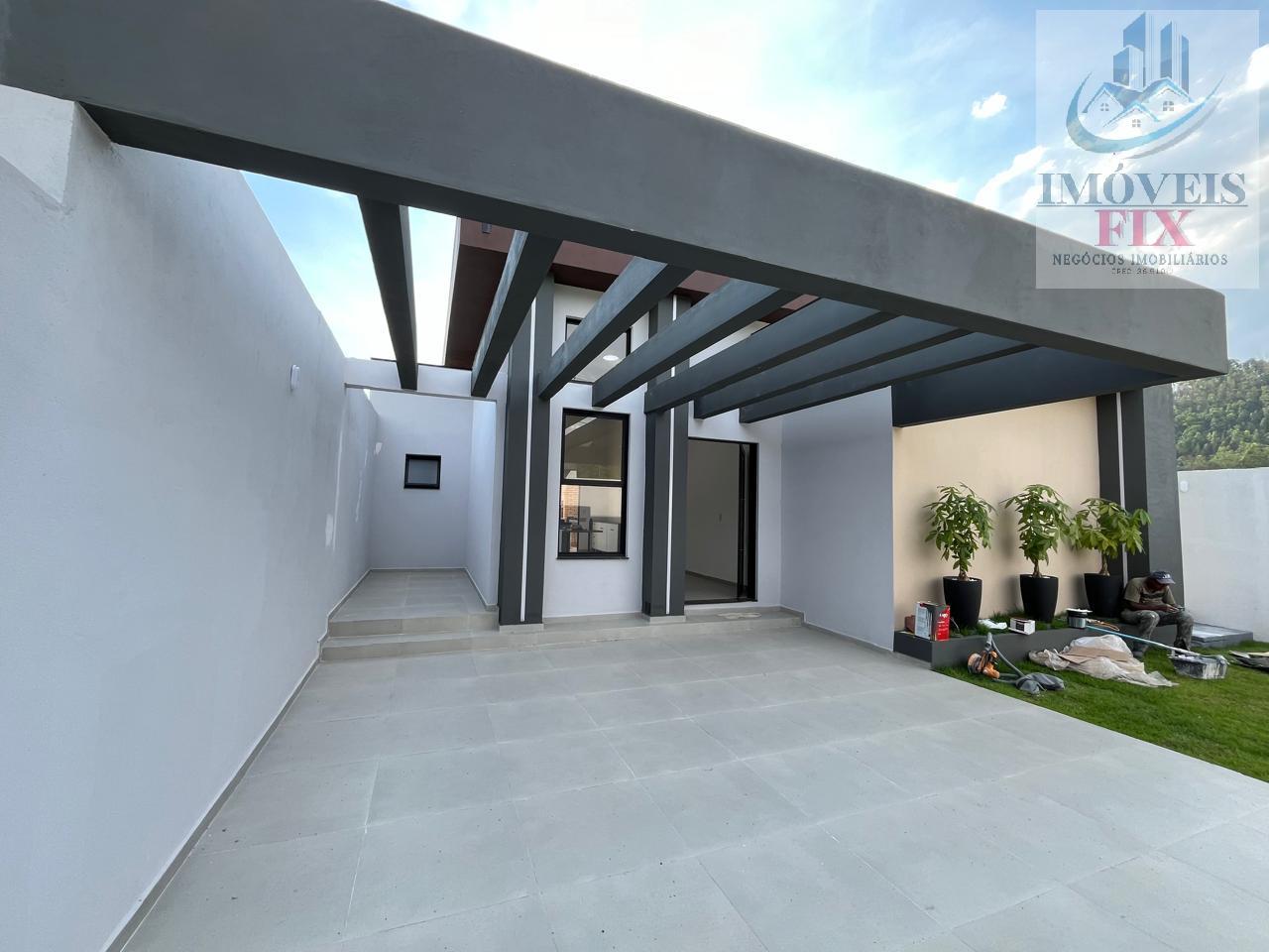 Casa à venda com 3 quartos, 120m² - Foto 1