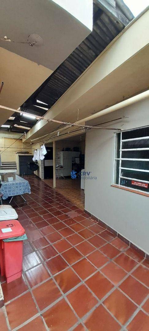 Casa à venda com 5 quartos, 190m² - Foto 6