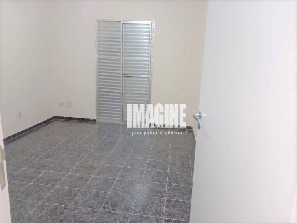 Sobrado à venda com 3 quartos, 140m² - Foto 13