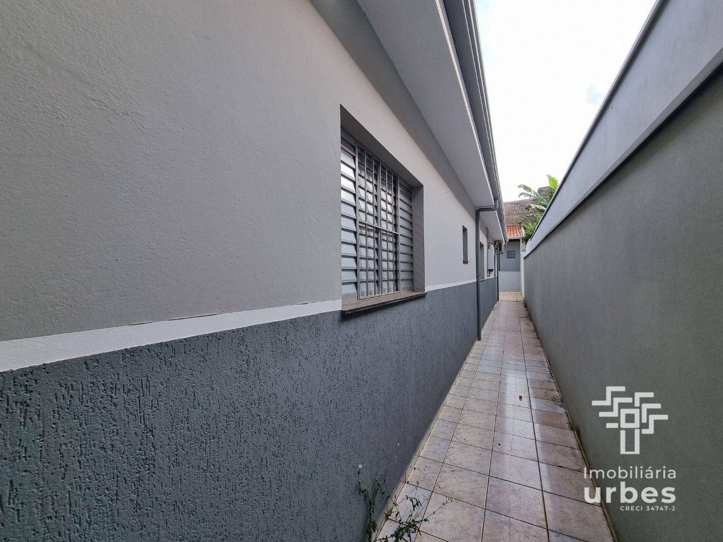 Casa à venda com 3 quartos, 210m² - Foto 20