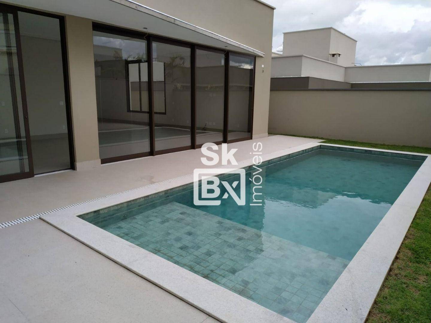 Casa de Condomínio à venda com 4 quartos, 313m² - Foto 15