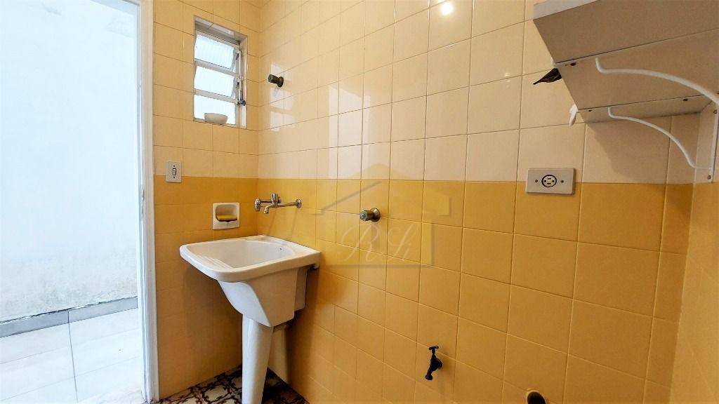 Sobrado à venda e aluguel com 3 quartos, 180m² - Foto 17