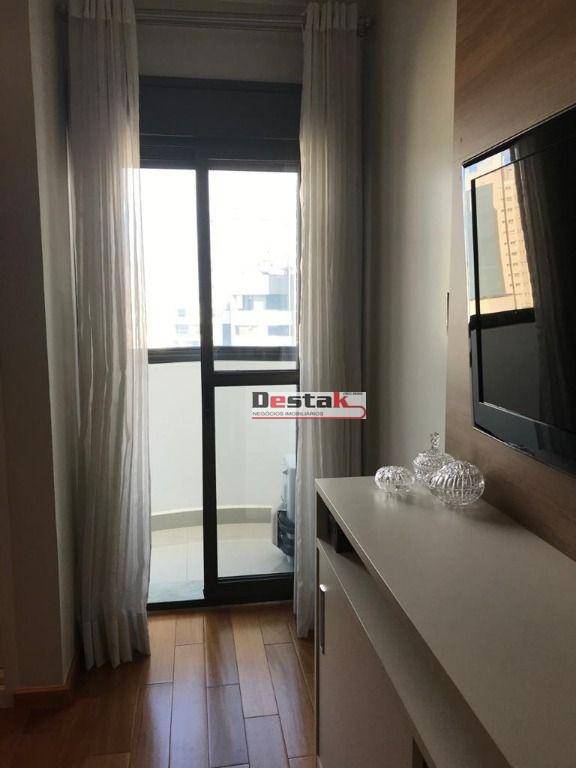 Apartamento à venda com 3 quartos, 228m² - Foto 3