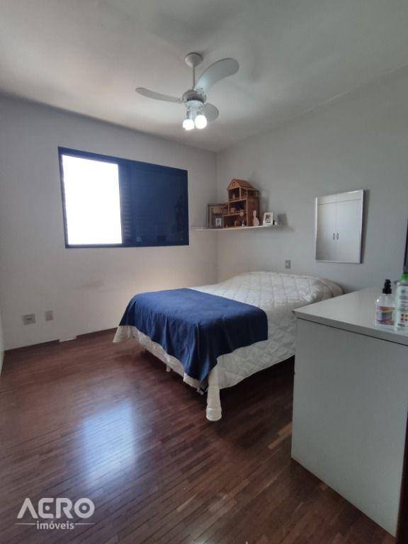 Apartamento à venda com 3 quartos, 142m² - Foto 23