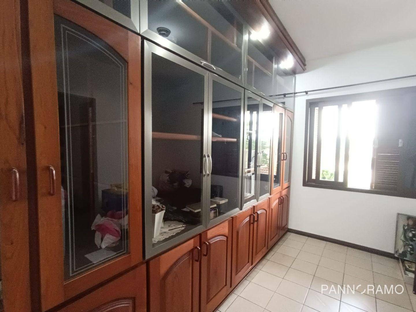 Casa à venda com 4 quartos, 210m² - Foto 7