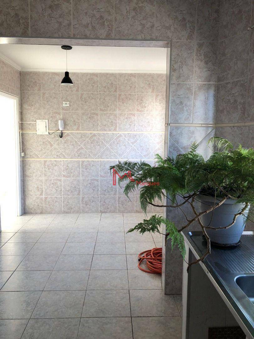 Apartamento à venda com 5 quartos, 210m² - Foto 16