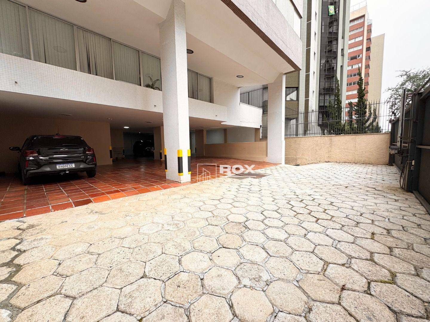 Apartamento para alugar com 3 quartos, 217m² - Foto 43