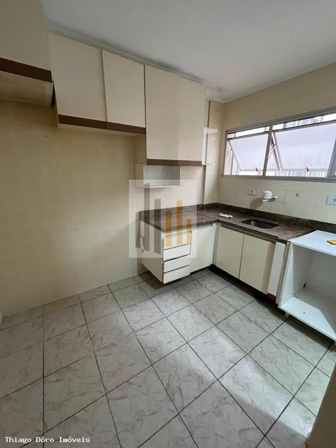 Apartamento para alugar com 3 quartos, 70m² - Foto 19