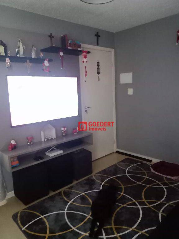 Apartamento à venda com 2 quartos, 46m² - Foto 1