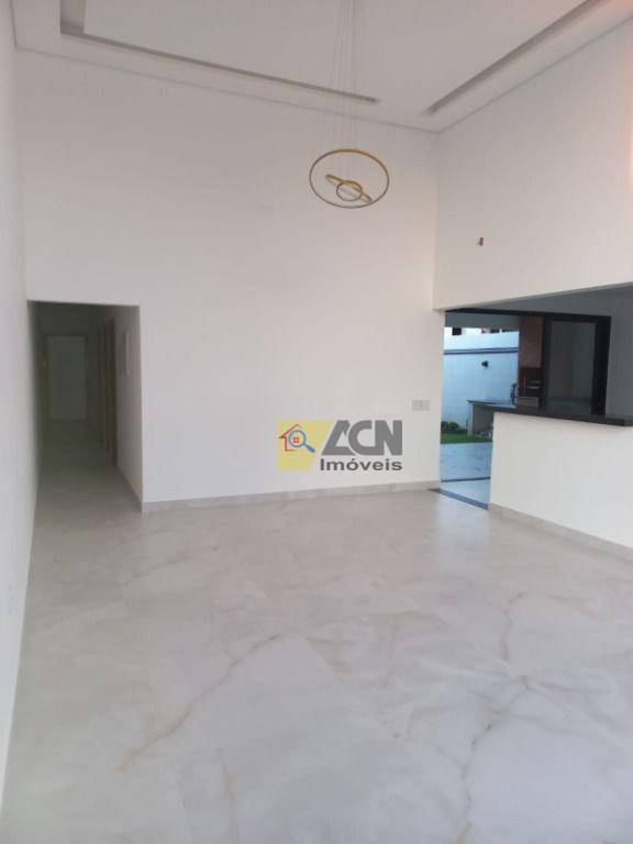 Casa à venda com 3 quartos, 161m² - Foto 4